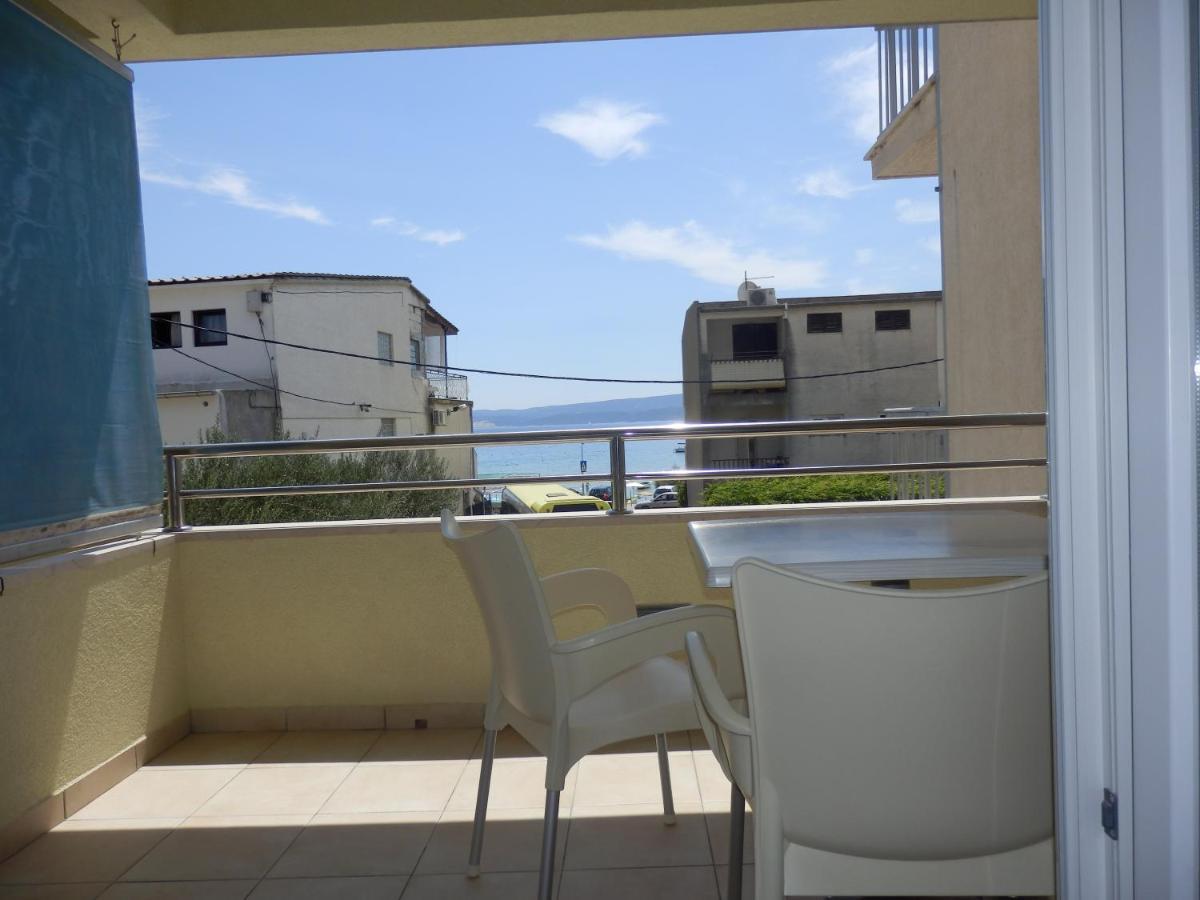 Apartments Rica Оміш Екстер'єр фото